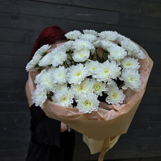 Букет из 7 веточек белоснежный кустовой хризантемы "Ванильный пудинг"