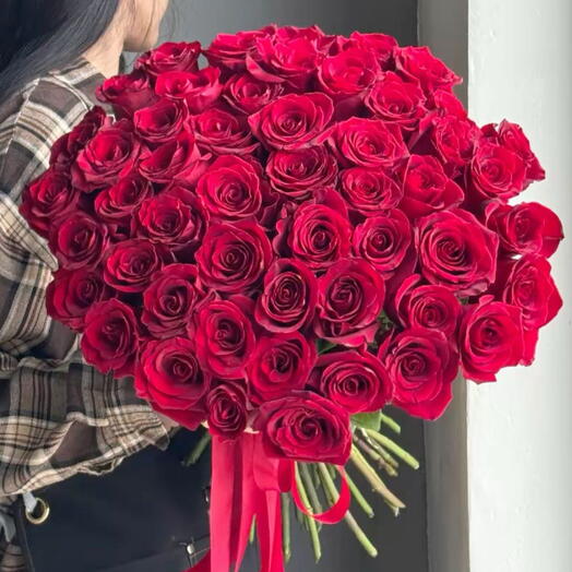 45 красных импортных роз️
