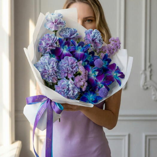 Букет комплимент ВАУ. Авторский букет 3004. Leoraflowers