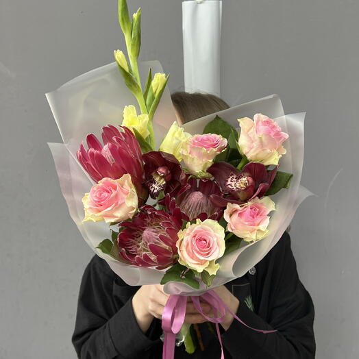 Осенний букет с Протеей и Розами 🌺
