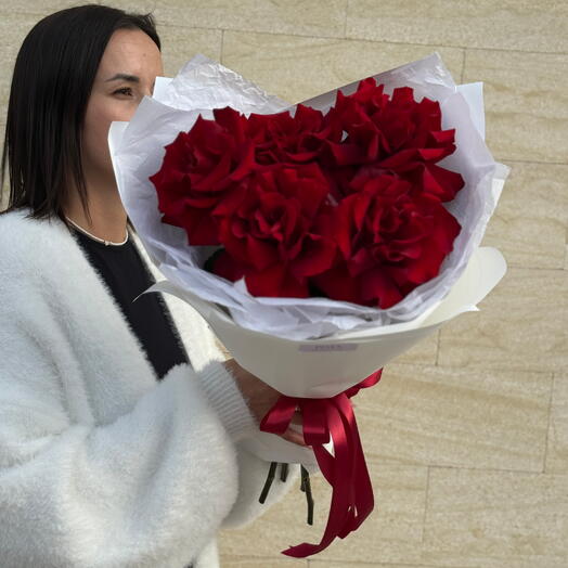Букет из красной французской розы