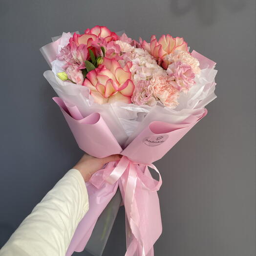 Нежный авторский букет для дамы🌸