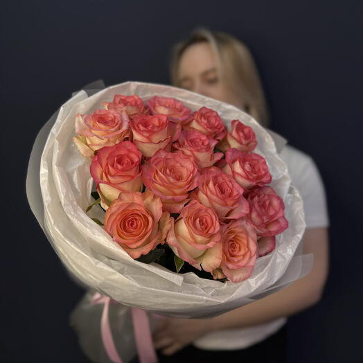 Букет авторский «🎀💗Та самая Jumilia» из 15 роз 60 см