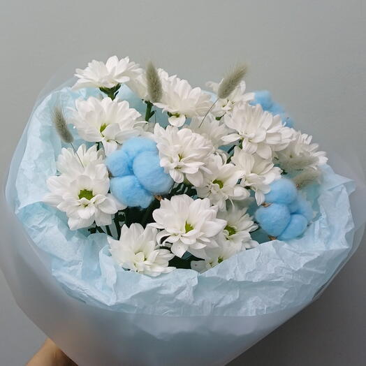 Нежный букет с хлопком