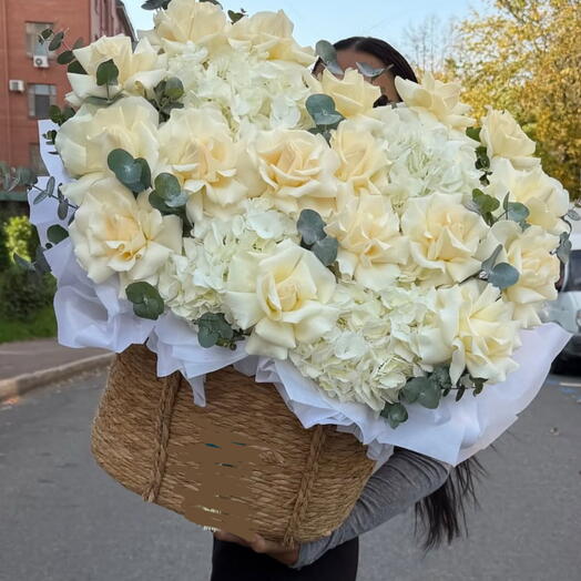 Композиция «Белый этюд»