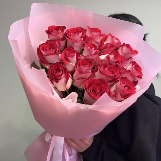 Романтичный букет из 15 шикарных роз💐💕🔥