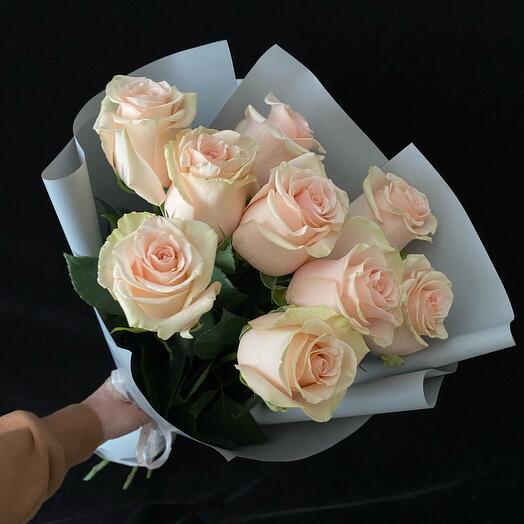 Моно из 9 розовых роз