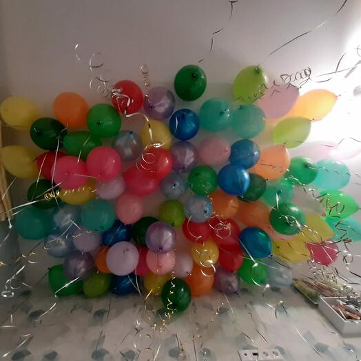 Cloud balloons with helium 50 balloons. The range can be changed if desired