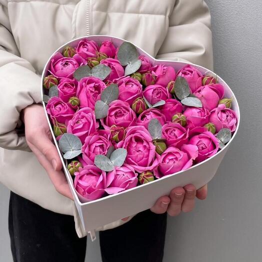 Ароматные пионовидные розы в коробке сердце💕