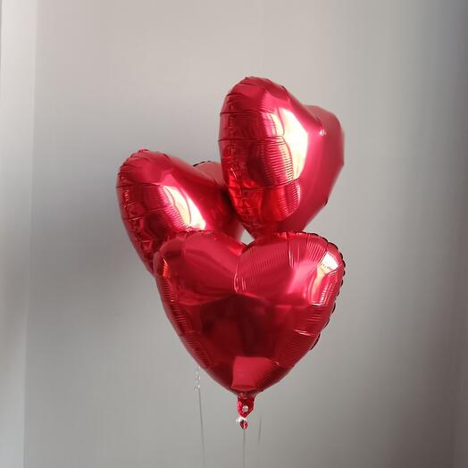 Set of red hearts