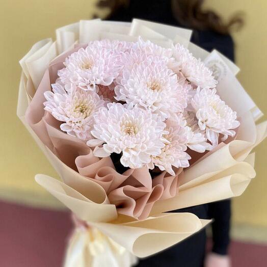 Bouquet of bush chrysanthemums
