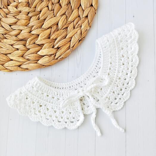 Removable collar for girls