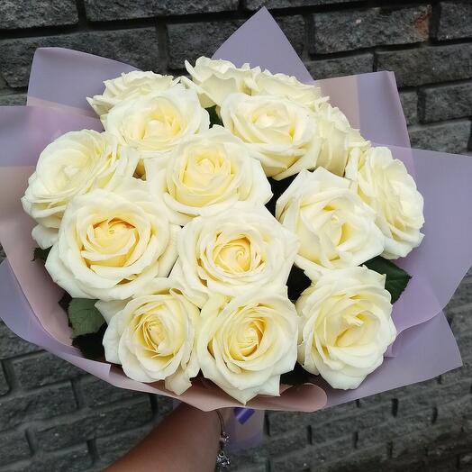Bouquet of 15 white roses