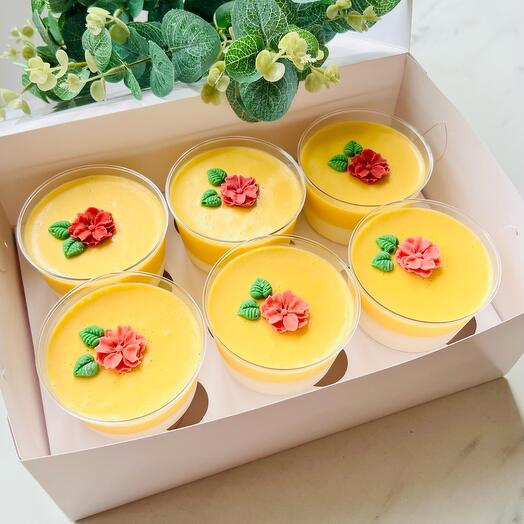 Муссовый десерт в стаканчике Манго  маракуйя