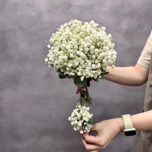 Ramo de novia de gypsophila+ boutonniere