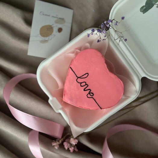 Бенто торт «сердце». Love. Жене. Маме