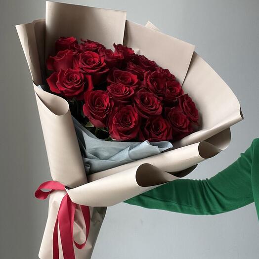 Красные розы 21шт