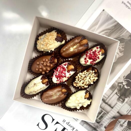 Dátiles reales en chocolate belga rellenos de almendras