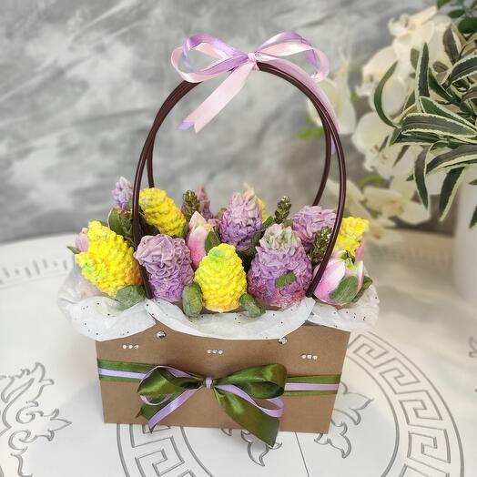 Marshmallows. A handbag with flowers. Spring bouquet of Marshmallows