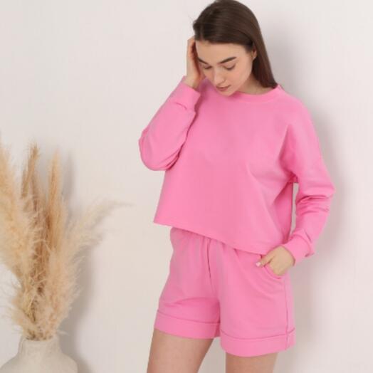 Костюм спортивный с шортами