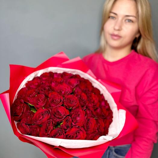 51 роза кения красная
