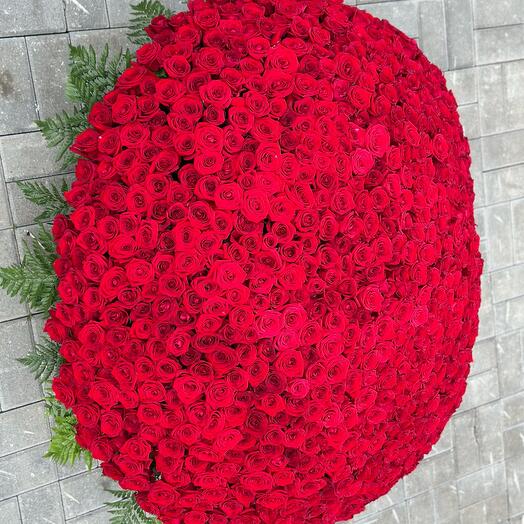 Корзина с цветами 1001 роза