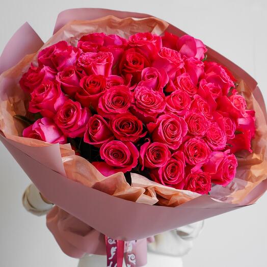 Яркий букет из роз