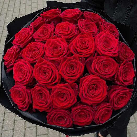 Bouquet of red roses 29 pieces