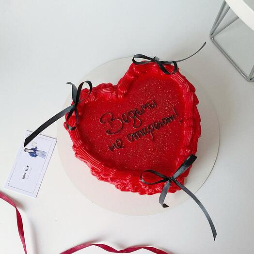 Торт сердце «ламбет» (с рюшами и блестками) 1 кг