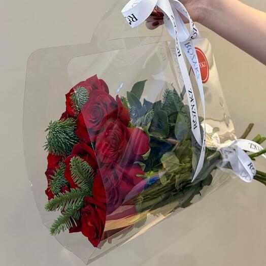 Композиция «Зимнее настроение» в красном оттенке