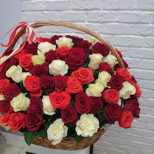 Корзина с цветами