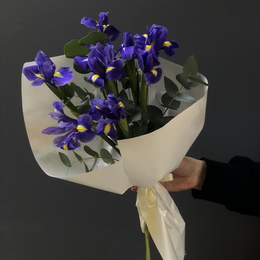 Bouquet of irises