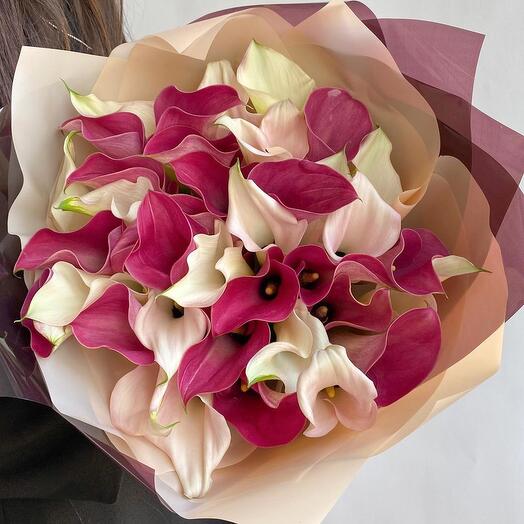Микс розовые каллы Luxury Flowers
