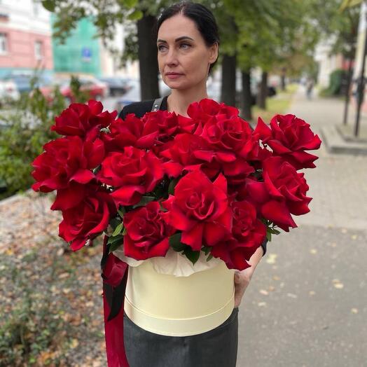 Французские розы в коробке