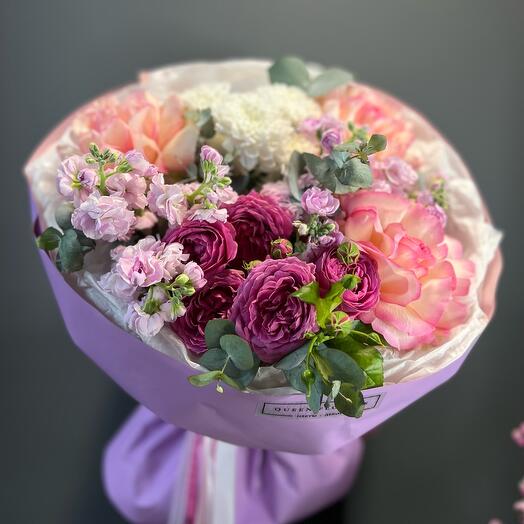 Сборный букет в нежных оттенках 💜