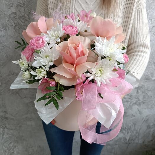 Flowers in a box with roses, chrysanthemum and alstroemeria