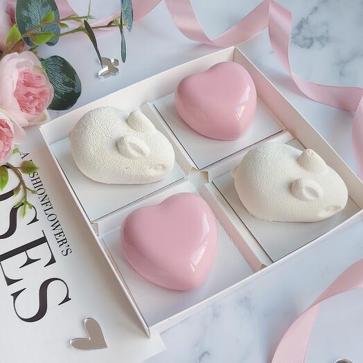 Set of mousse cakes 4 pieces Bunnies/bunnies and hearts As a gift to your girlfriend, mom, girlfriend, daughter