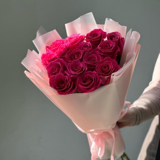 15 pink roses