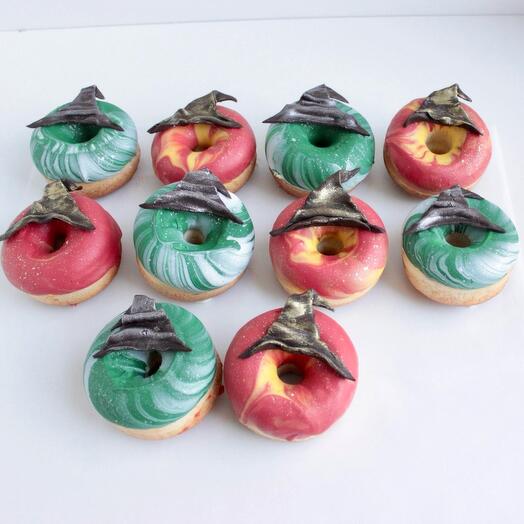 Set of 10 donuts in the style of Harry Potter distributing hat birthday to a friend, children, friend, wife, husband, sister, brother