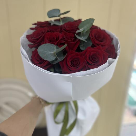 Букет из красных роз