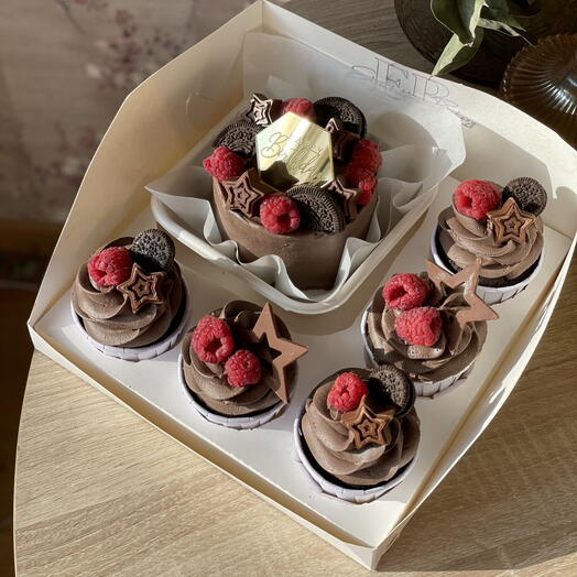 Шоколадный набор:  бенто-торт + капкейки "Happy Birthday"