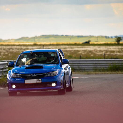 Подарочный сертификат «Начало в автоспорте на спортивном автомобиле» (2 часа, 1 человек)