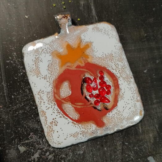 Подарочный сертификат «Мастер-класс Кулон в технике горячих эмалей» (2 часа, 1 человек)