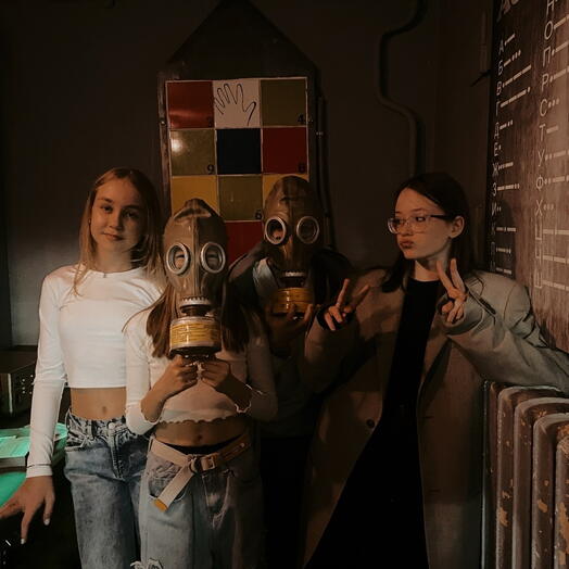 Подарочный сертификат «Квест Бункер» (60 минут будний день до 17:00, От 2 до 4 чел.)