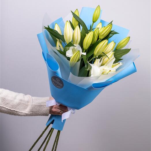 Букет из 5 белых лилий