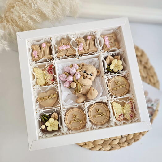 Подарок маме из бельгийского белого и молочного шоколада