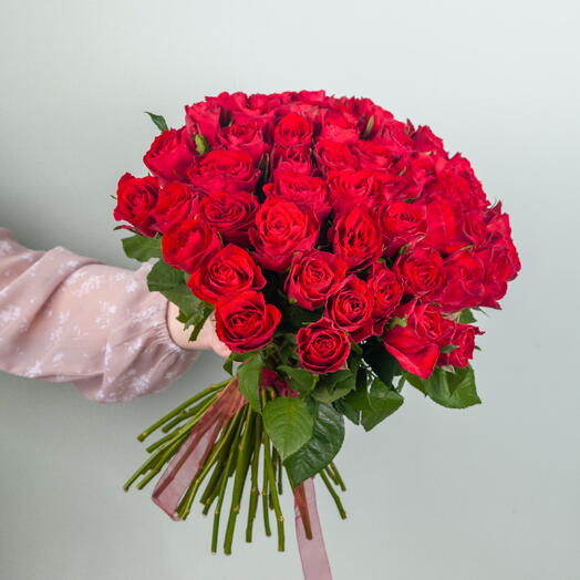 Букет роз Мадам Рэд 40 см (51 шт )