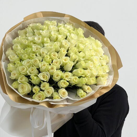 Голландские белые розы