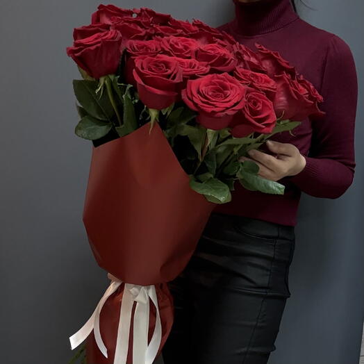 Моно букет из красных роз
