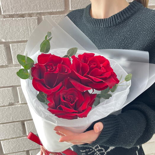 Букет комплимент из красных роз🌹